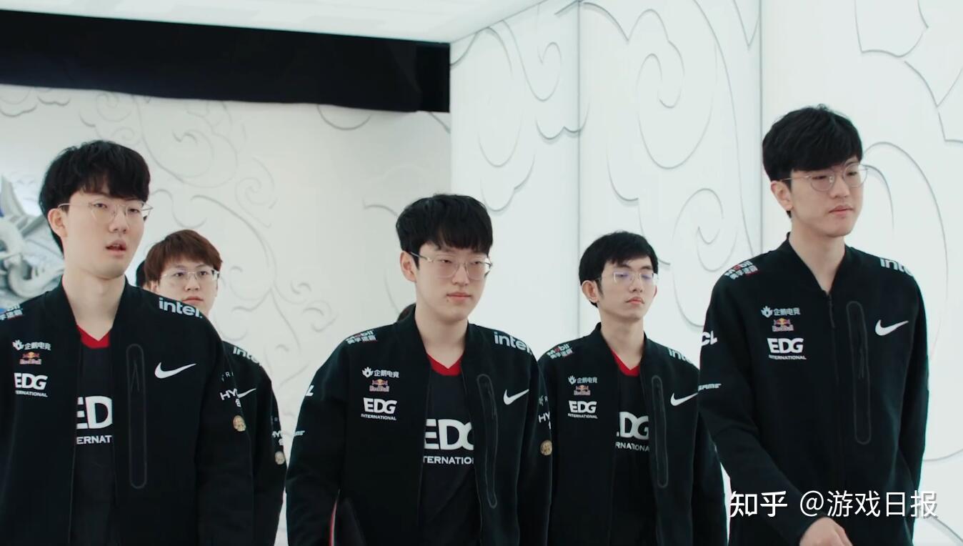 的跑位撕开 的跑位撕开