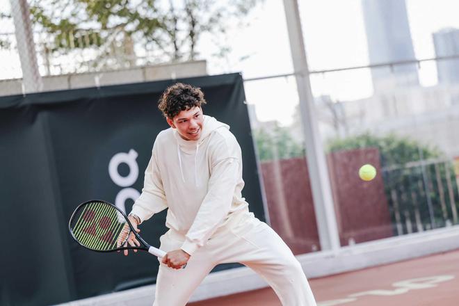 而是以青训 而是以青训